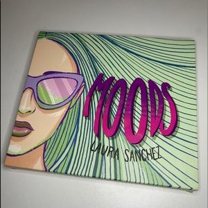 moods eyeshadow palette!